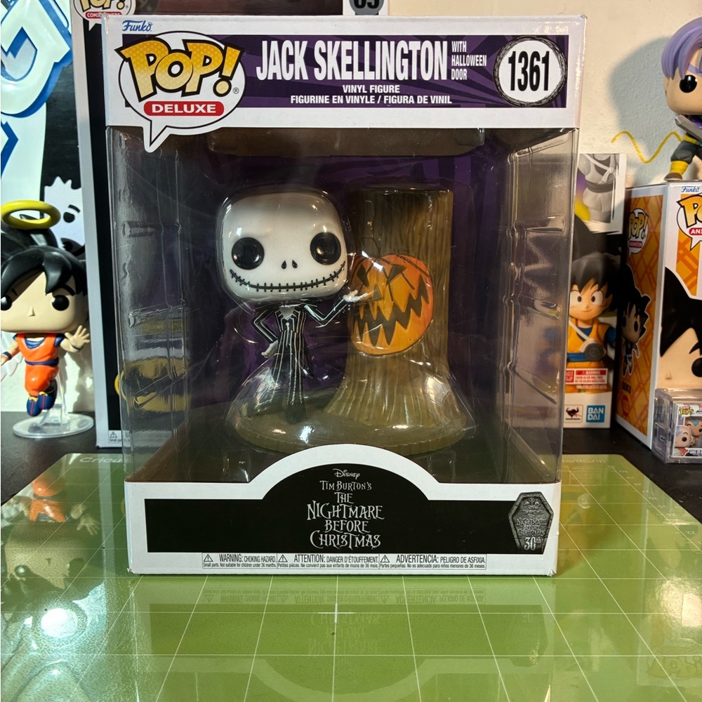 Funko Pop Deluxe Jack Skellington with Halloween Door Vinyl Figure